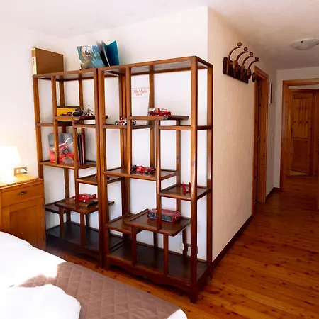 The Mountain View - Apartment Courmayeur