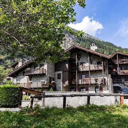 The Mountain View - Courmayeur